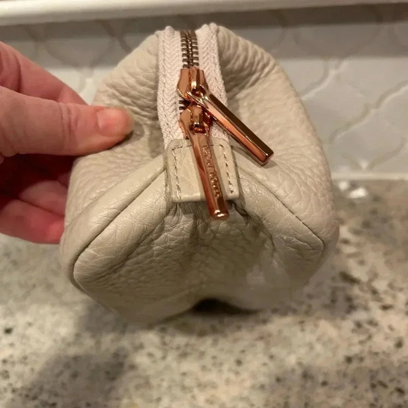 Dagne Dover Lola Leather Beauty Case - Picture 5 of 7